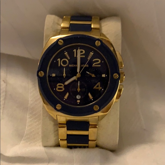 Micheal kors watch - Picture 1 of 2